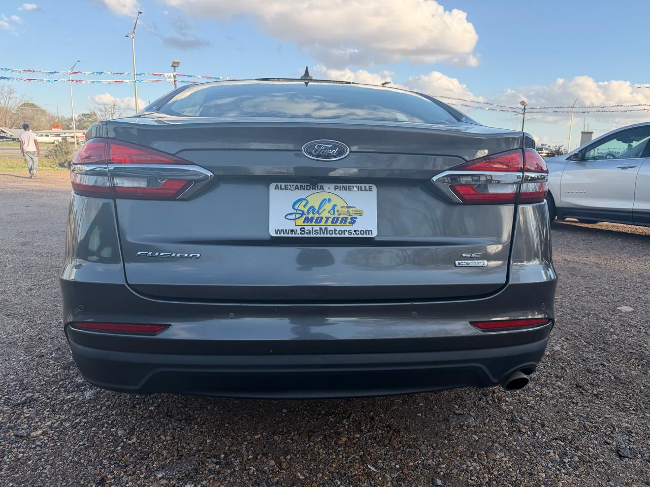 Ford Fusion SE FWD 2020