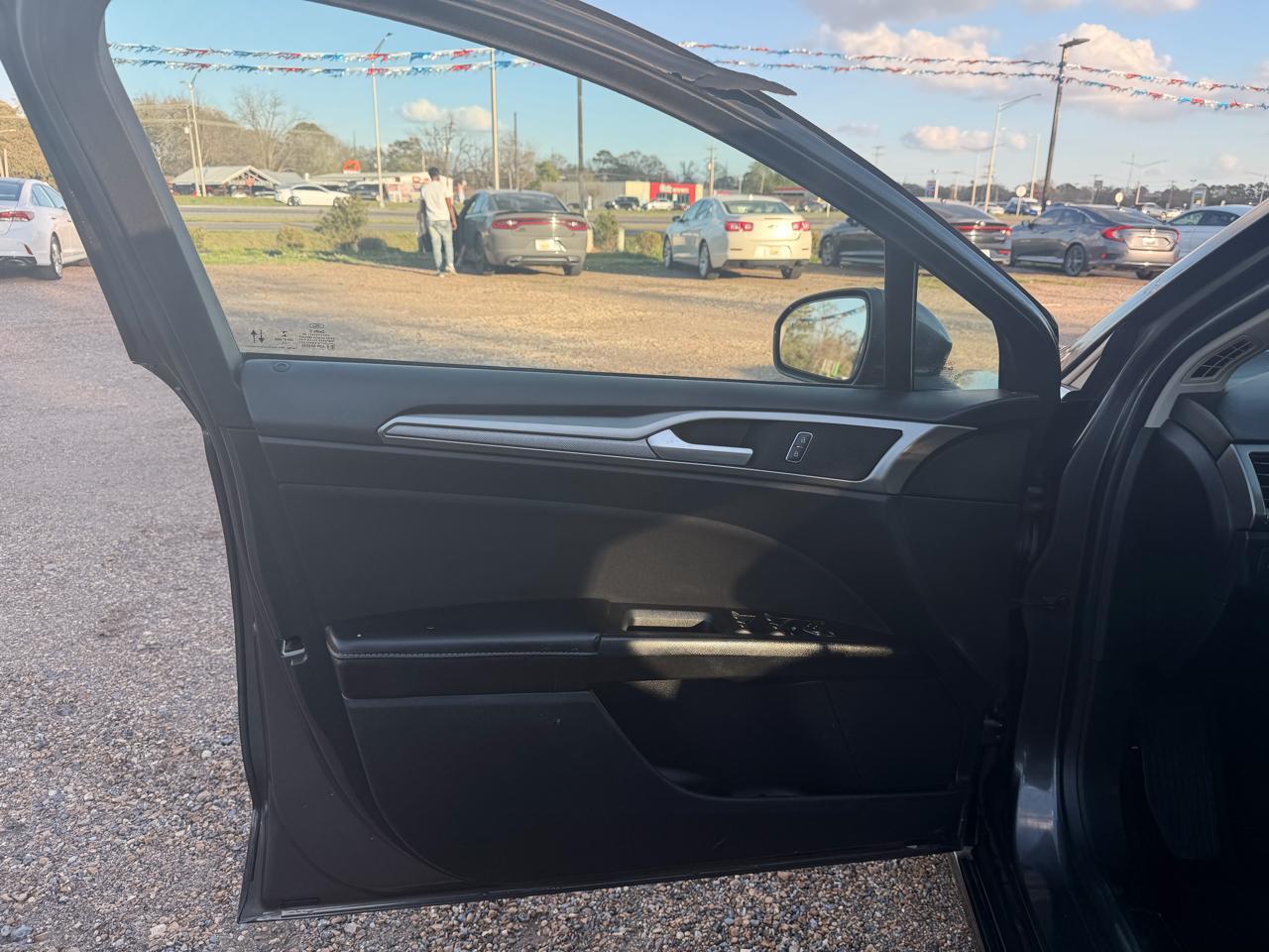 Ford Fusion SE FWD 2020