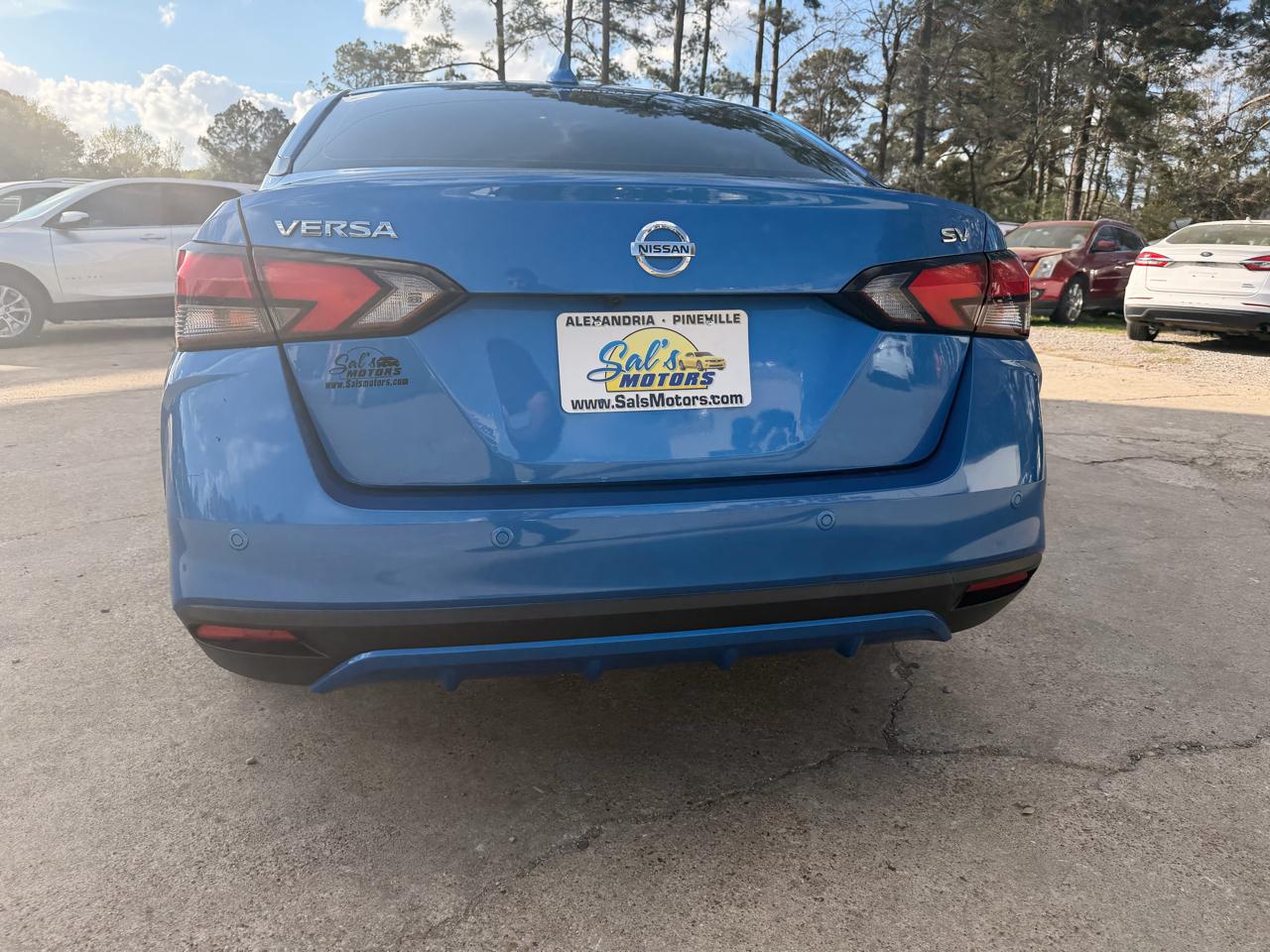 Nissan Versa SV CVT 2021