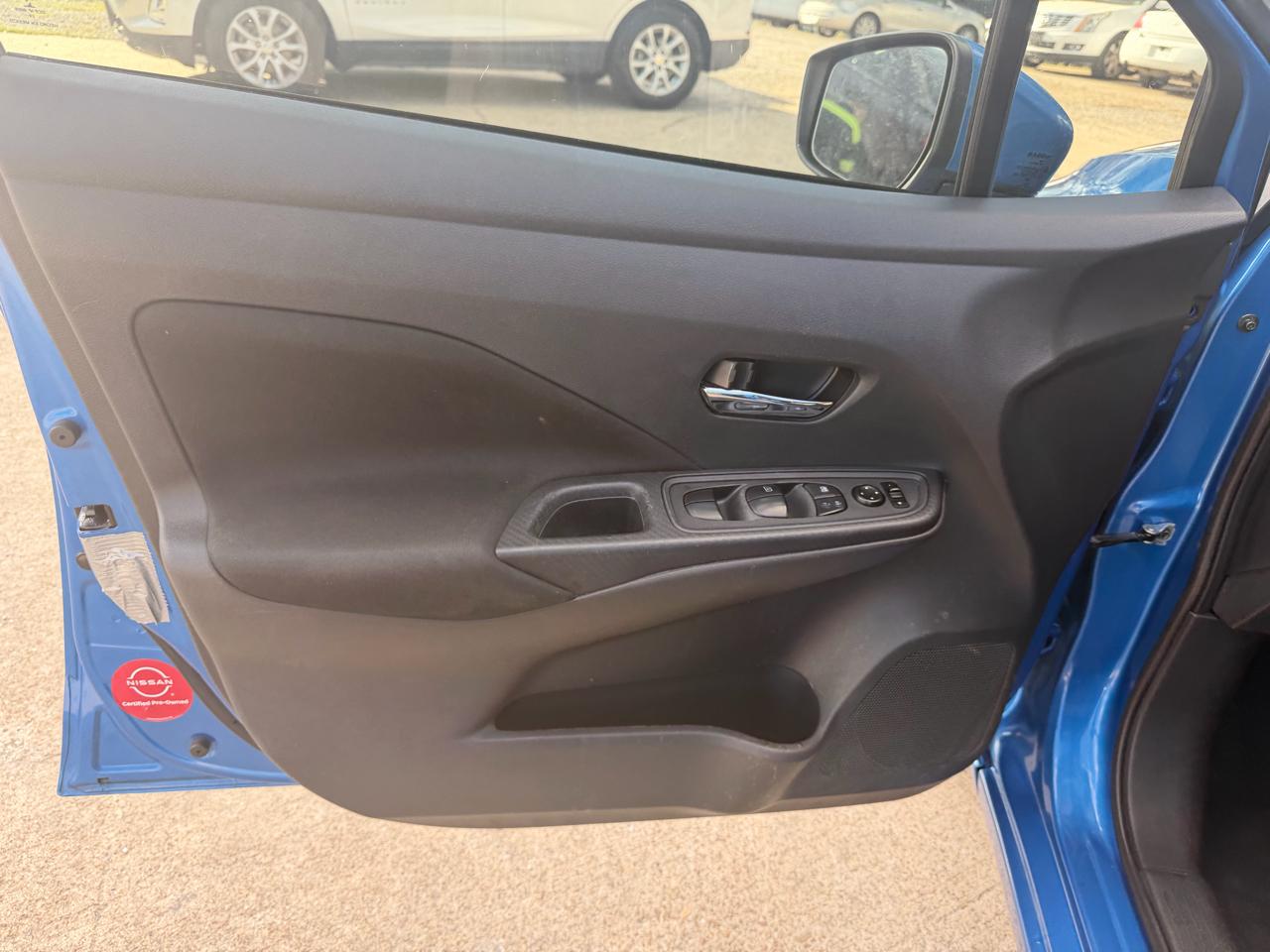 Nissan Versa SV CVT 2021