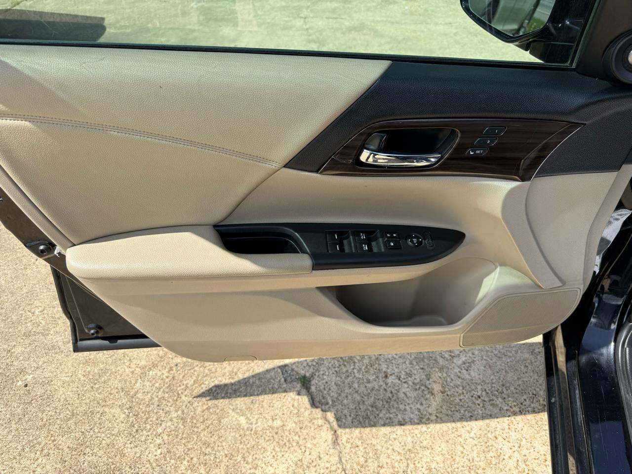 Honda Accord Sedan EX-L CVT w/Navi & Honda Sensing 2017