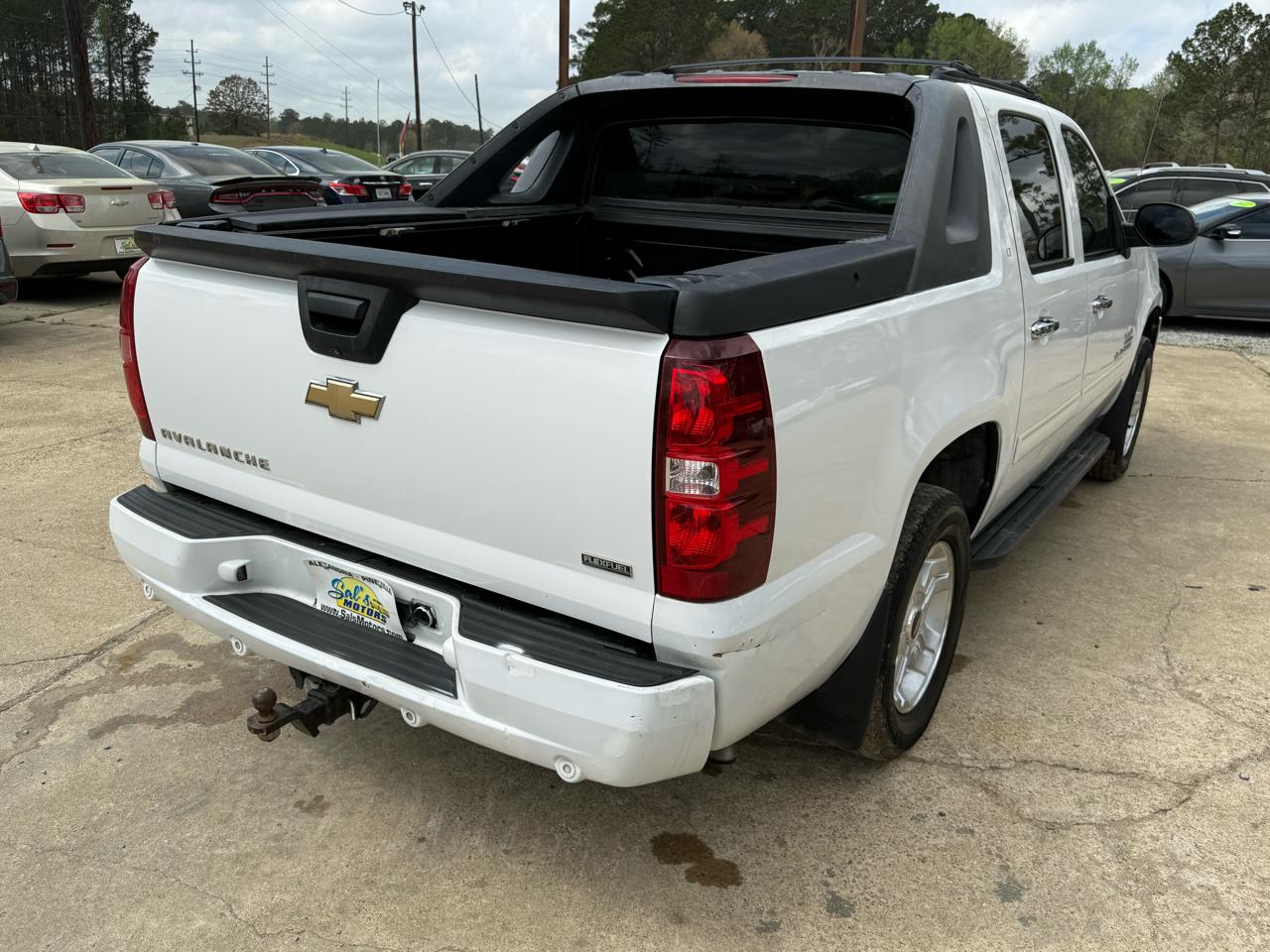 Chevrolet Avalanche 2WD Crew Cab LT 2011