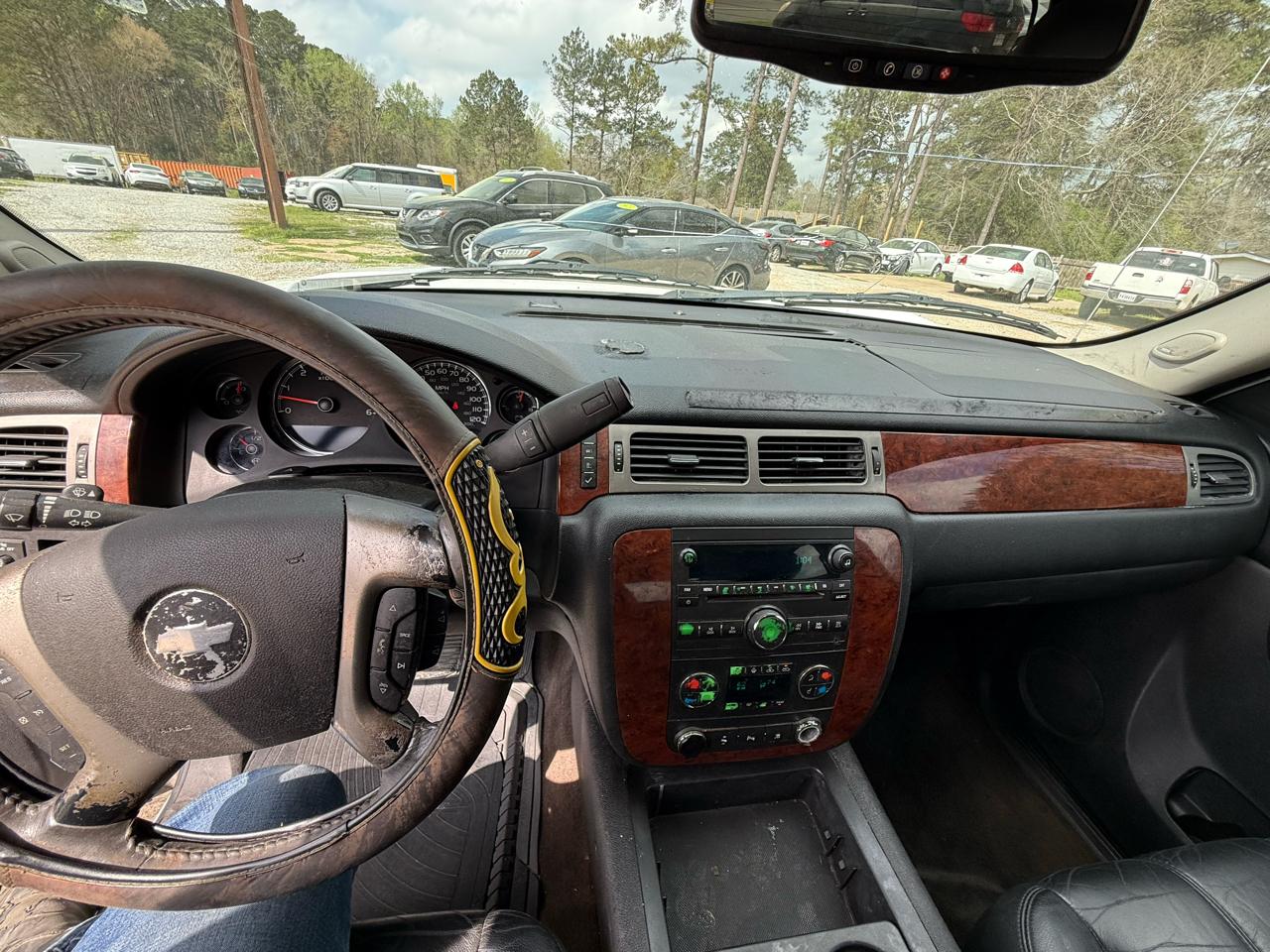 Chevrolet Avalanche 2WD Crew Cab LT 2011