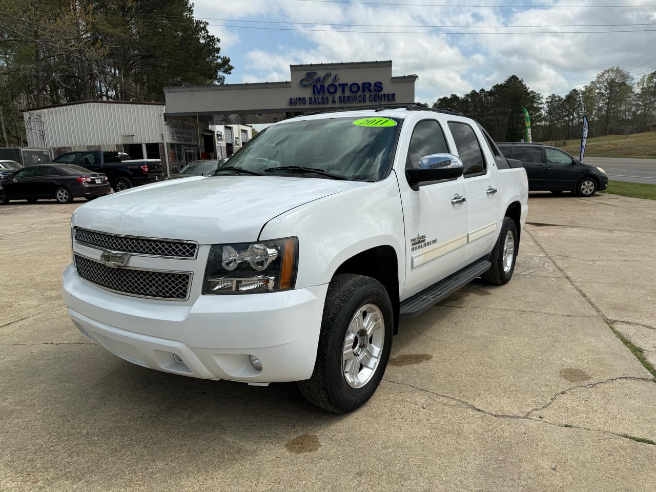 Chevrolet Avalanche 2WD Crew Cab LT 2011