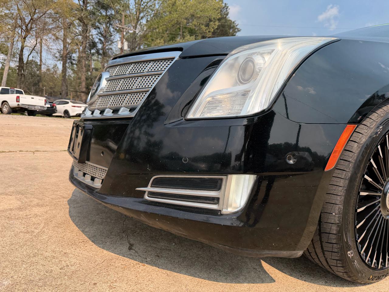 Cadillac XTS 4dr Sdn Platinum FWD 2015