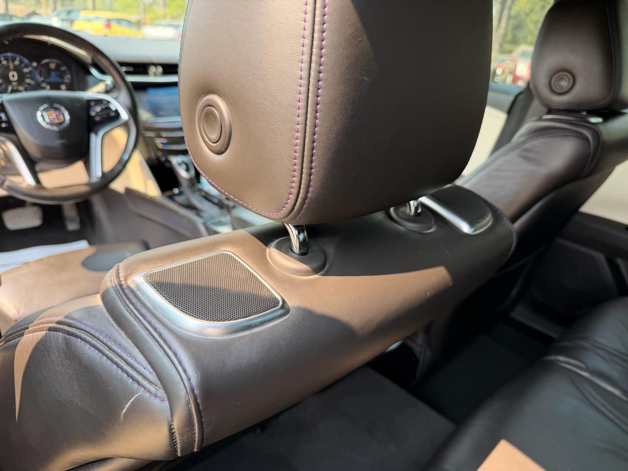Cadillac XTS 4dr Sdn Platinum FWD 2015