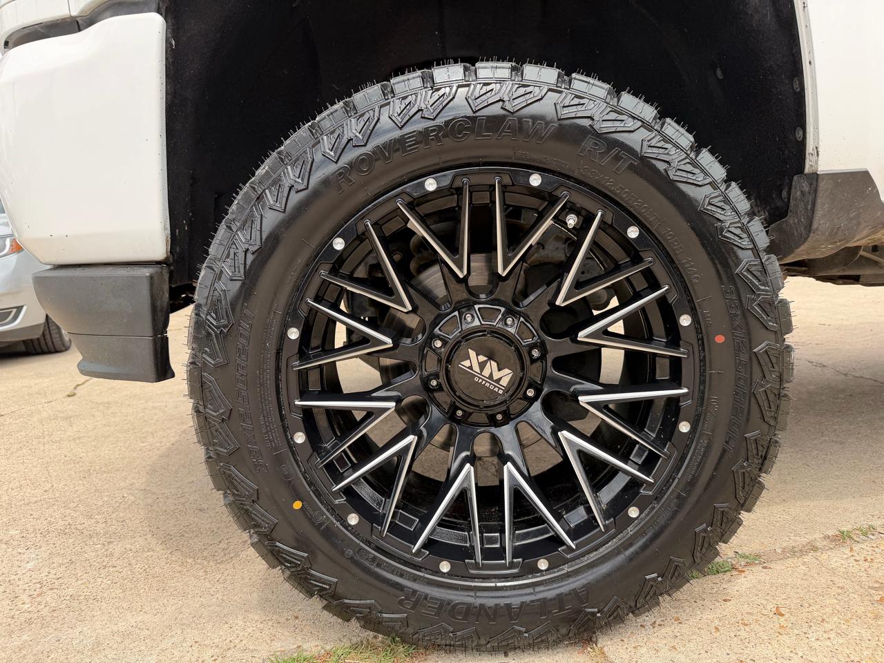 Chevrolet Silverado 1500 4WD Crew Cab 143.5" LT w/2LT 2018