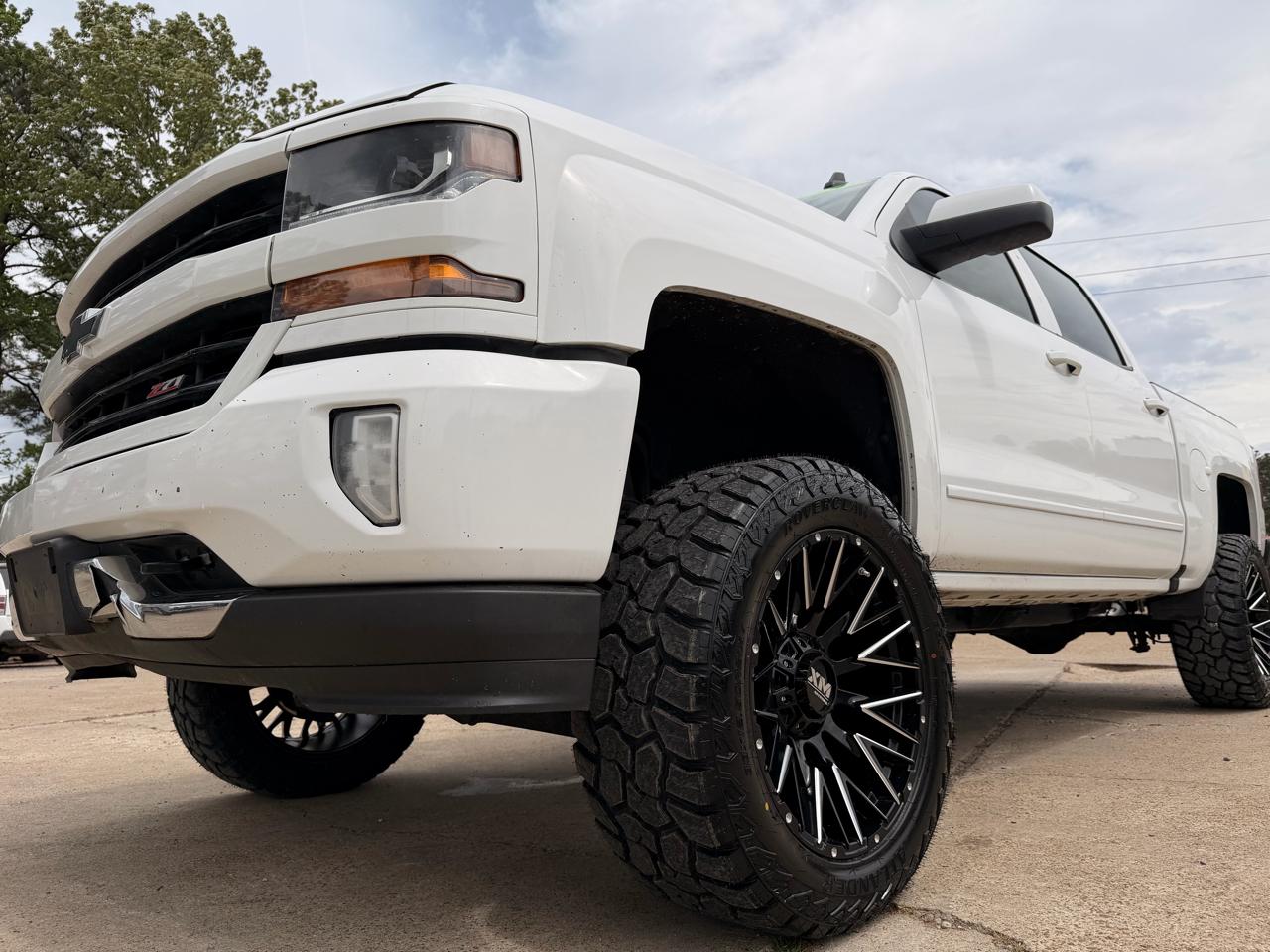 Chevrolet Silverado 1500 4WD Crew Cab 143.5" LT w/2LT 2018