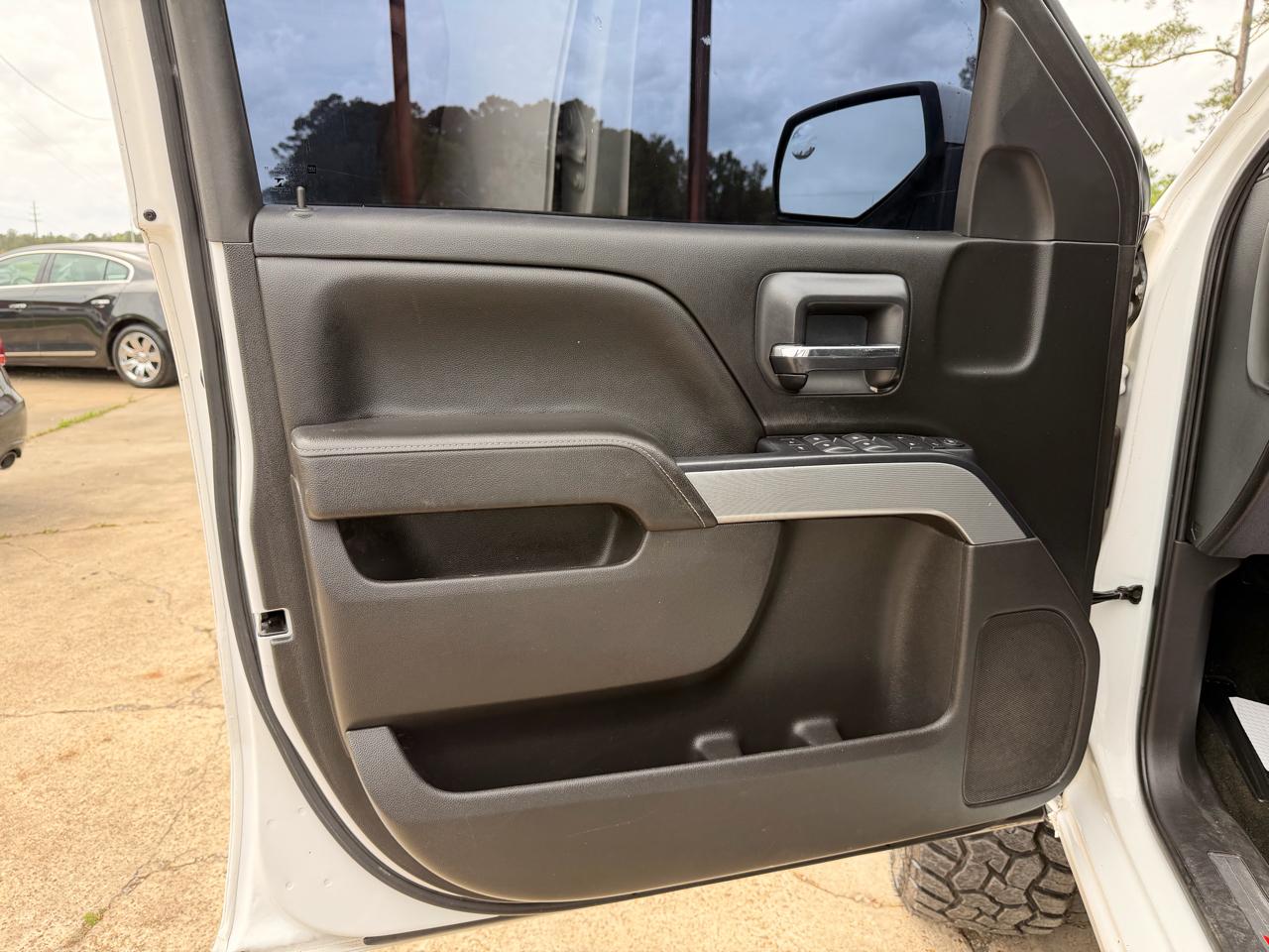 Chevrolet Silverado 1500 4WD Crew Cab 143.5" LT w/2LT 2018