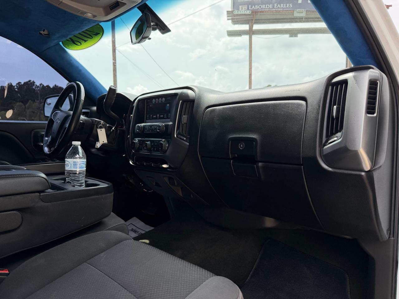 Chevrolet Silverado 1500 4WD Crew Cab 143.5" LT w/2LT 2018