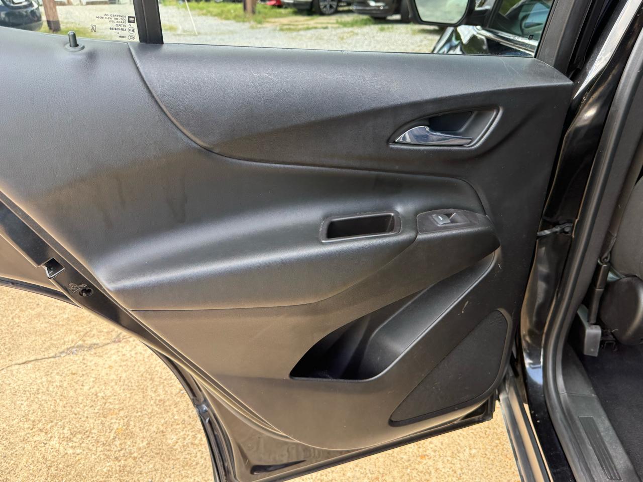 Chevrolet Equinox FWD 4dr LT w/1LT 2021