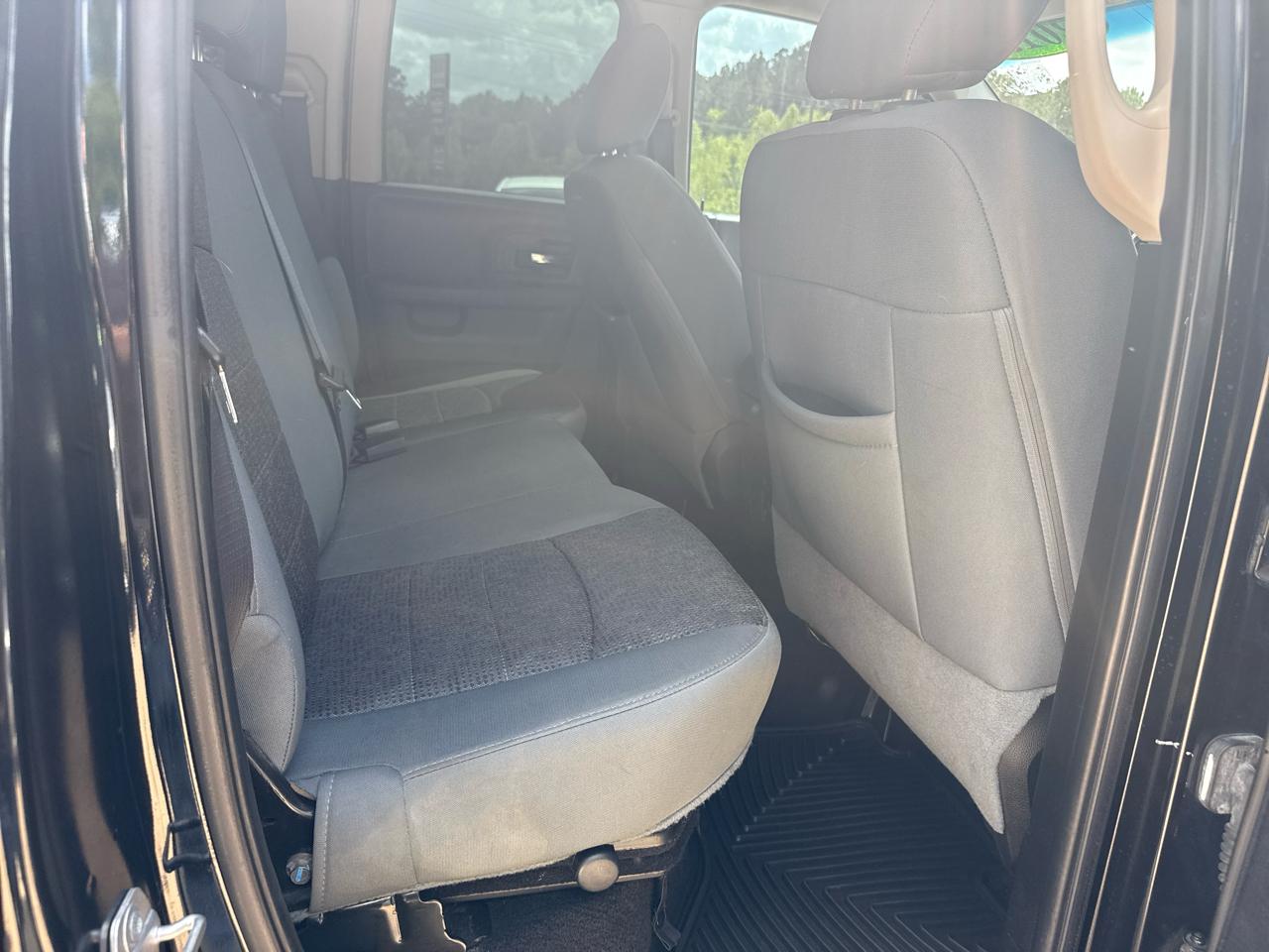 RAM 1500 2WD Quad Cab 140.5" Lone Star 2015