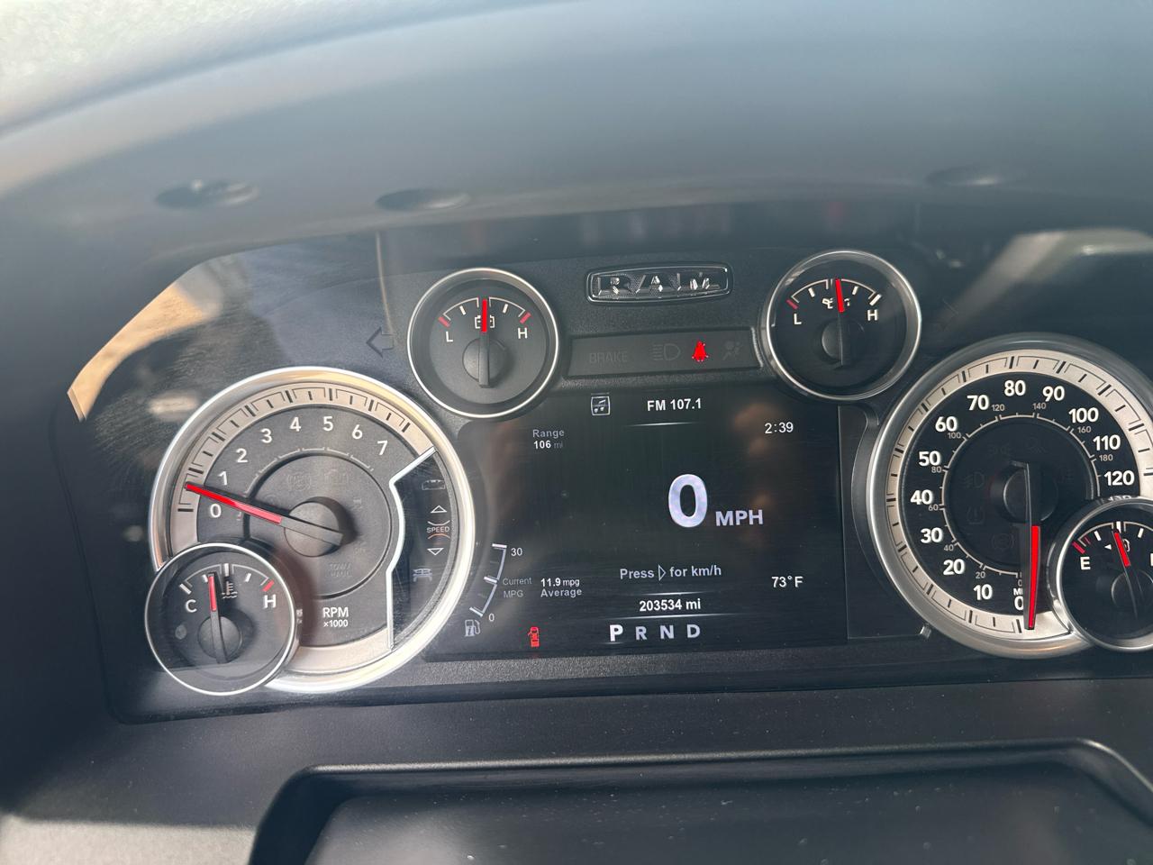 RAM 1500 2WD Quad Cab 140.5" Lone Star 2015