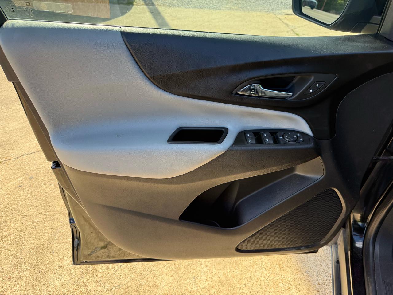 Chevrolet Equinox FWD 4dr LS w/1LS 2024