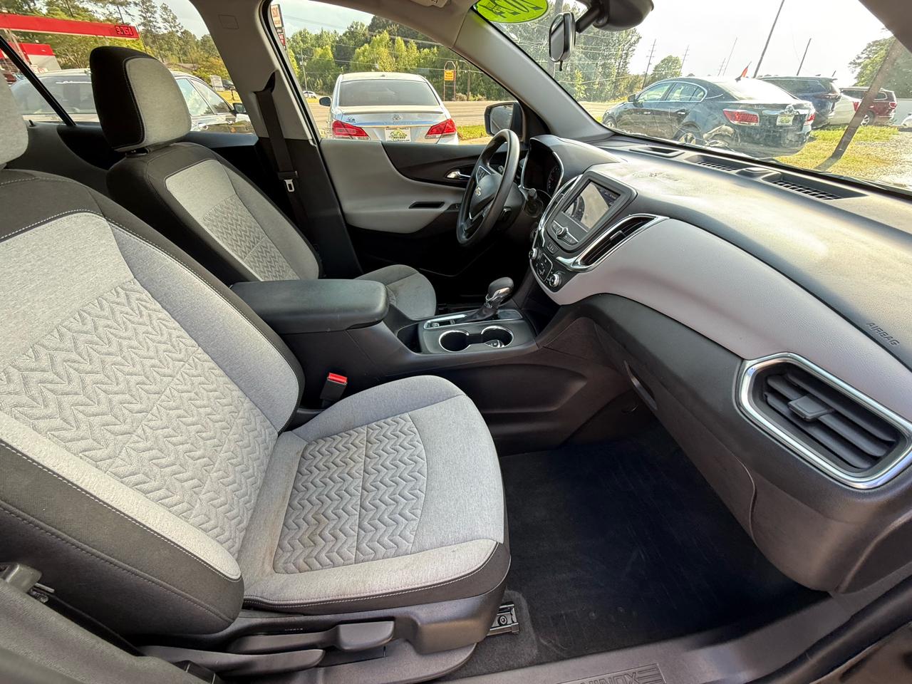 Chevrolet Equinox FWD 4dr LS w/1LS 2024