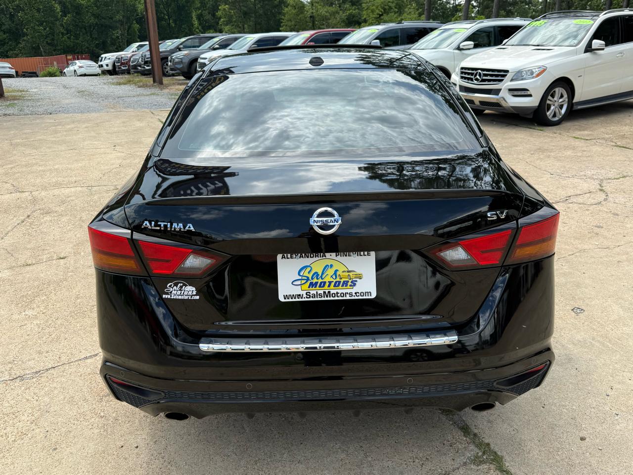 Nissan Altima 2.5 SV Sedan 2022