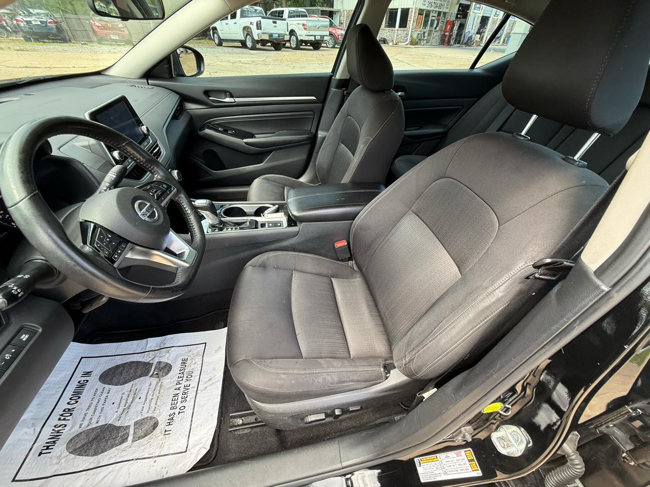Nissan Altima 2.5 SV Sedan 2022
