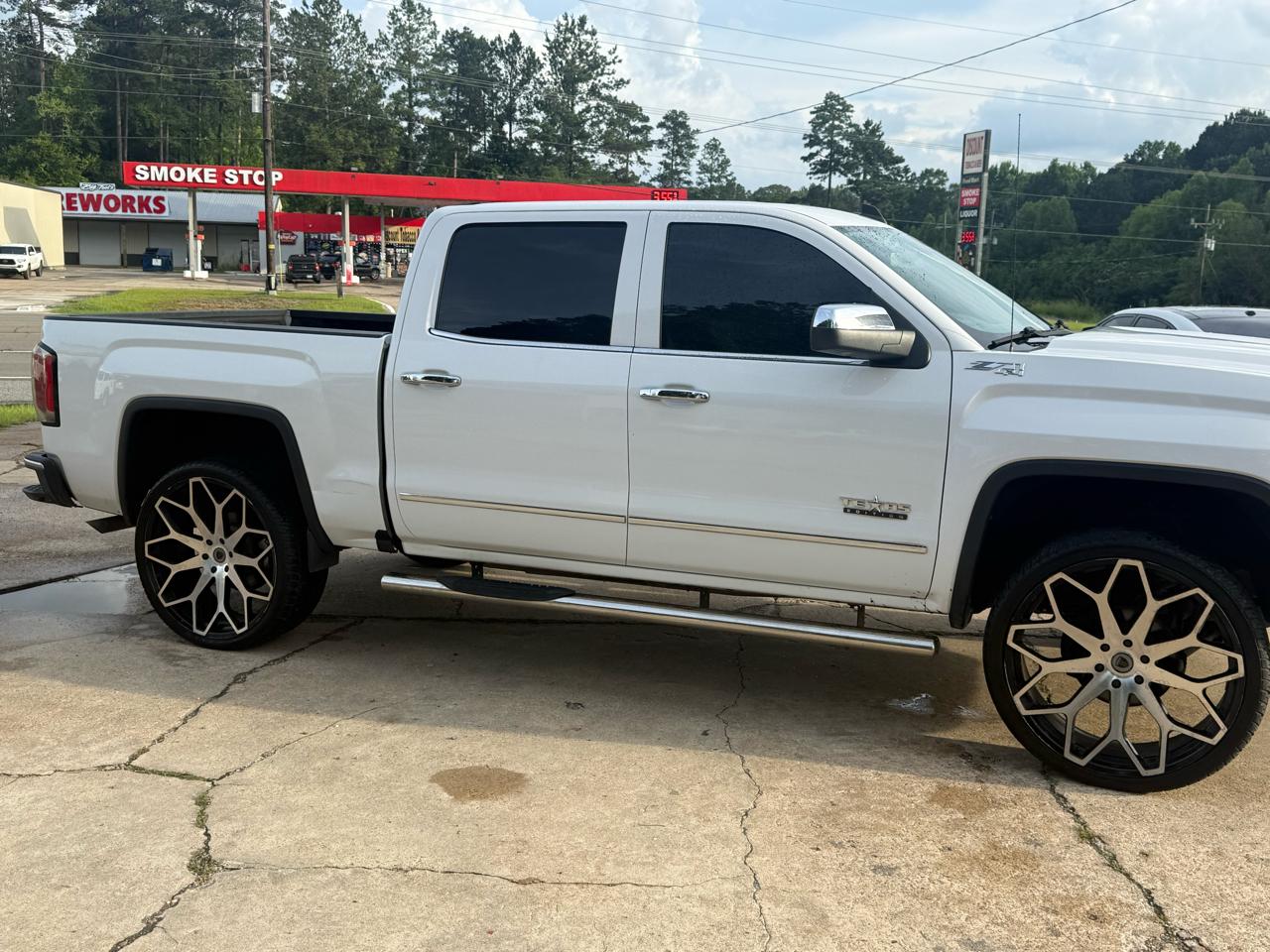 GMC Sierra 1500 4WD Crew Cab 143.5" SLT 2018
