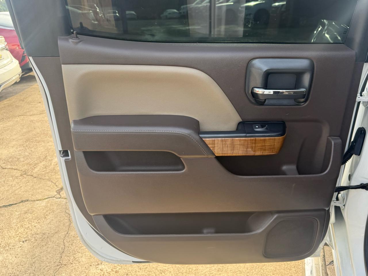 GMC Sierra 1500 4WD Crew Cab 143.5" SLT 2018