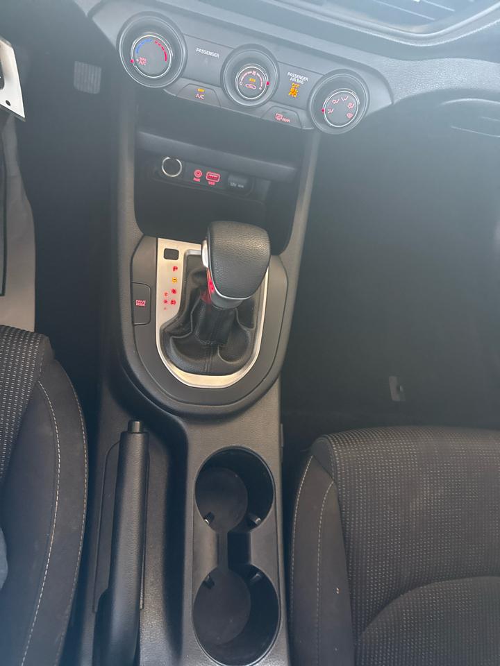 Kia Forte LXS IVT 2020