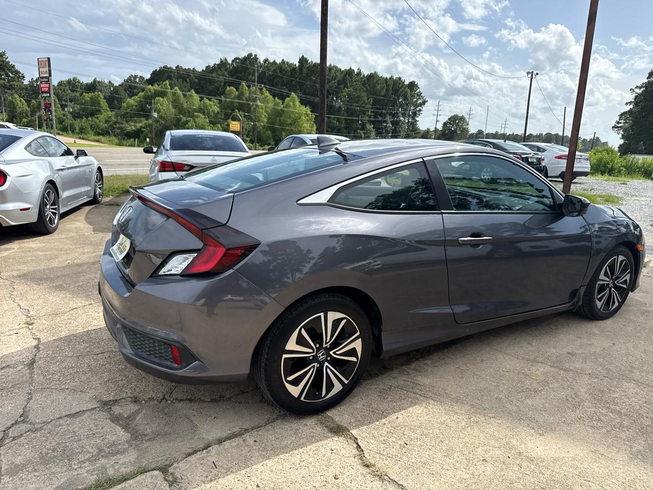 Honda Civic Coupe 2dr CVT EX-T 2016