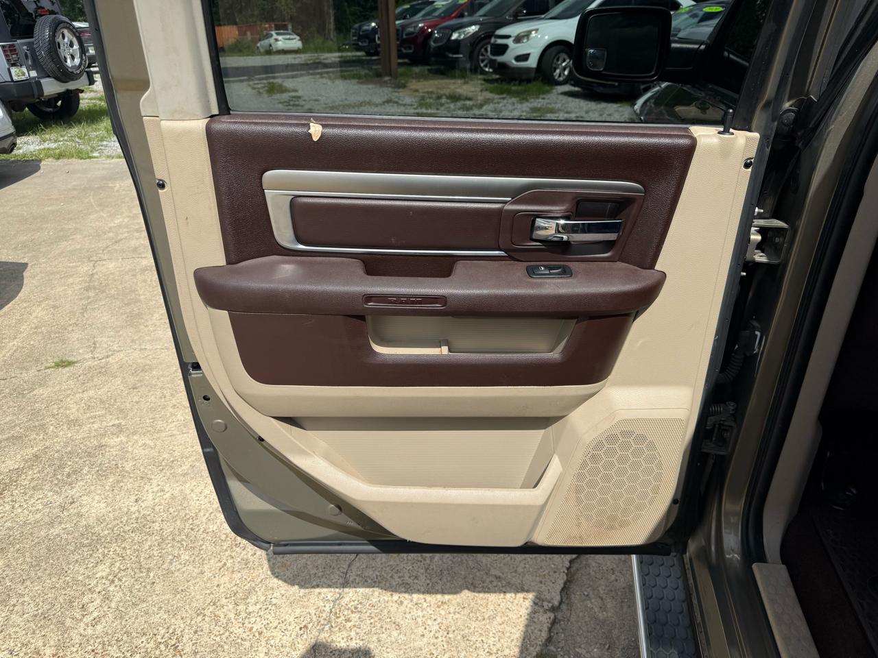 RAM 1500 2WD Crew Cab 140.5" Lone Star 2015