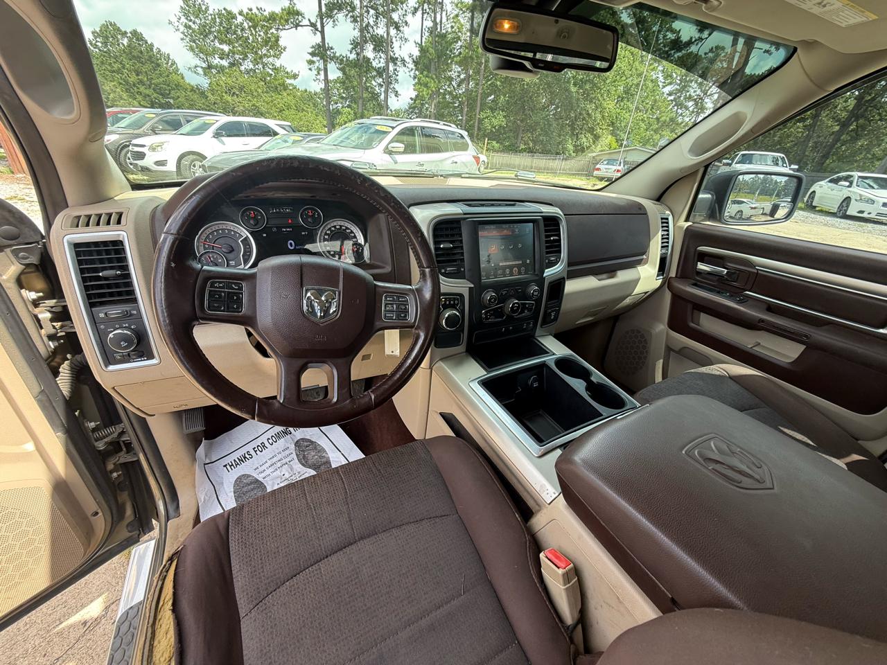 RAM 1500 2WD Crew Cab 140.5" Lone Star 2015