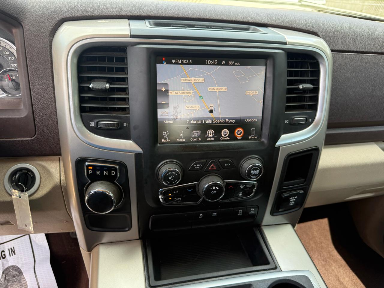 RAM 1500 2WD Crew Cab 140.5" Lone Star 2015