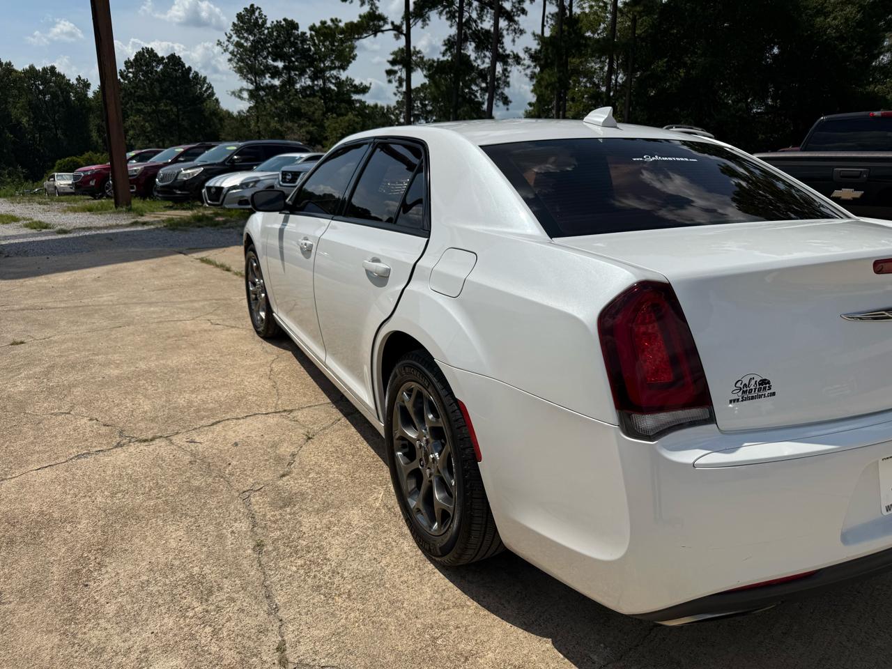 Chrysler 300 4dr Sdn 300S AWD 2016