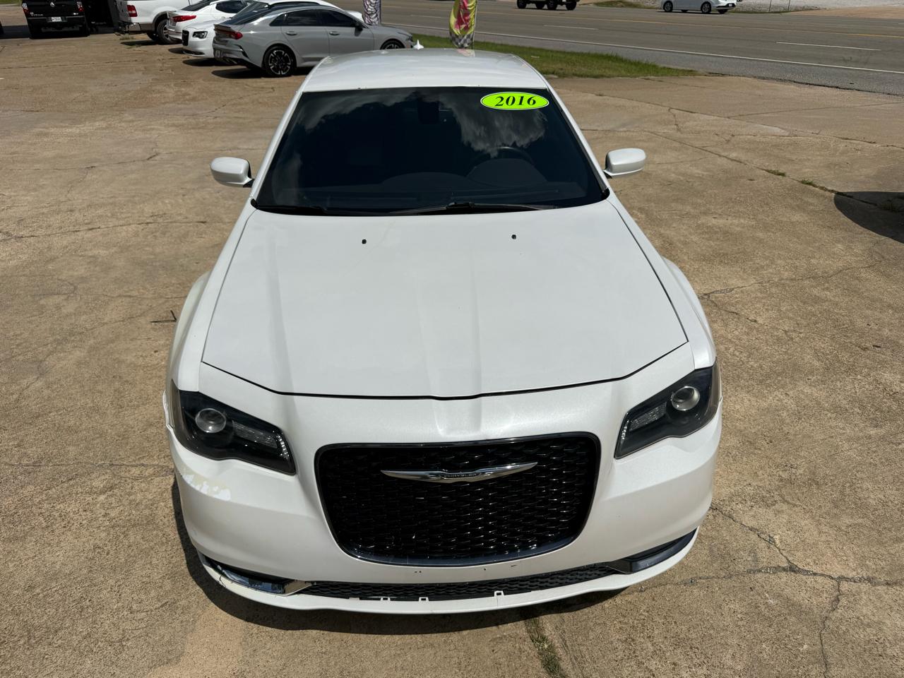 Chrysler 300 4dr Sdn 300S AWD 2016