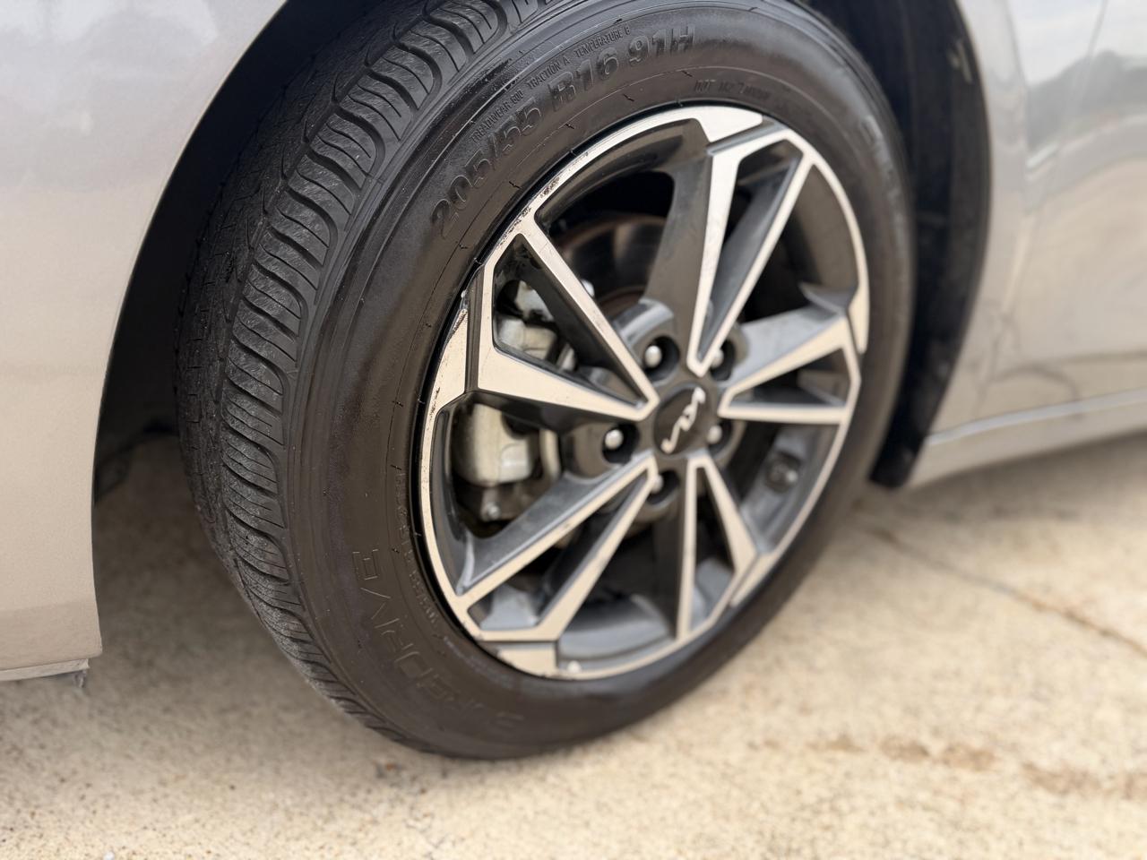 Kia Forte LXS IVT 2023