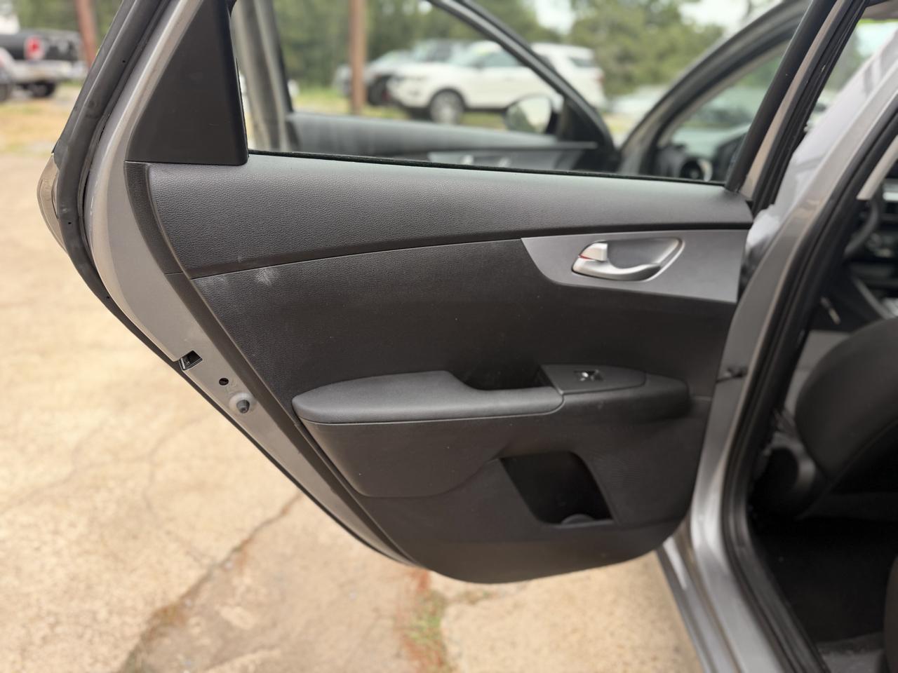 Kia Forte LXS IVT 2023