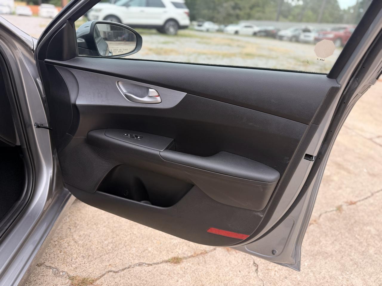 Kia Forte LXS IVT 2023
