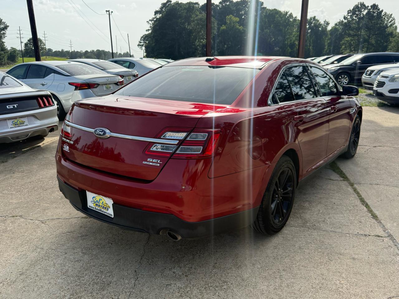 Ford Taurus SEL FWD 2018