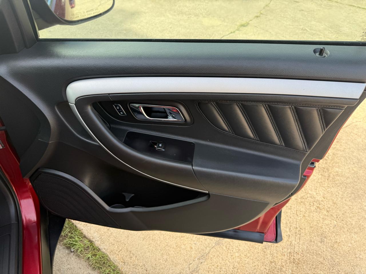 Ford Taurus SEL FWD 2018