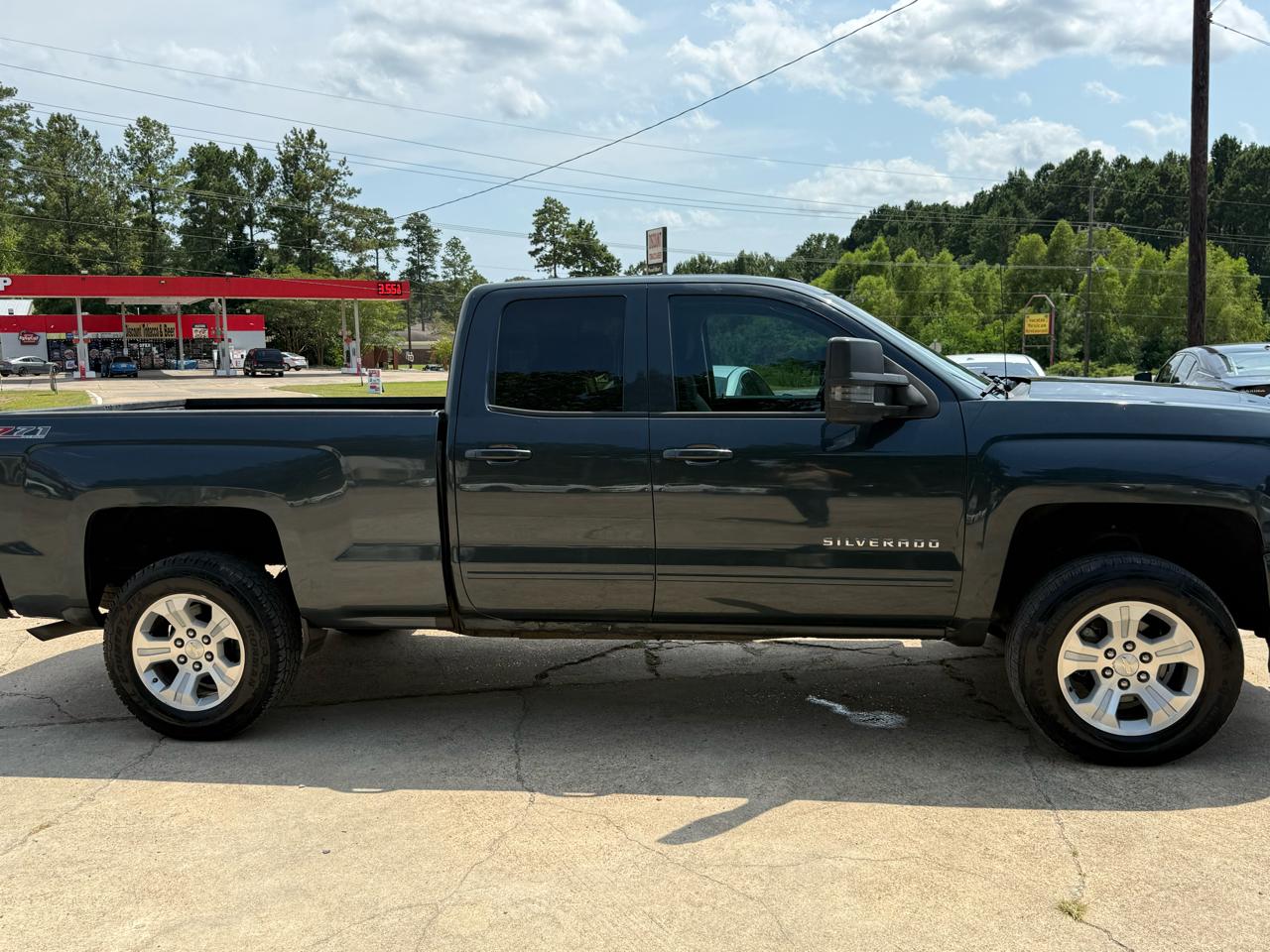 Chevrolet Silverado 1500 4WD Double Cab 143.5" LT w/2LT 2017