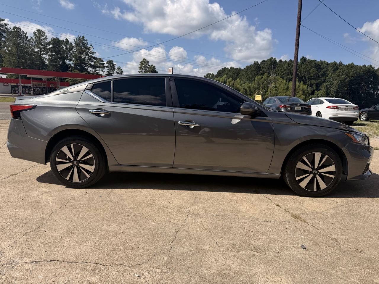 Nissan Altima 2.5 SV AWD Sedan 2022