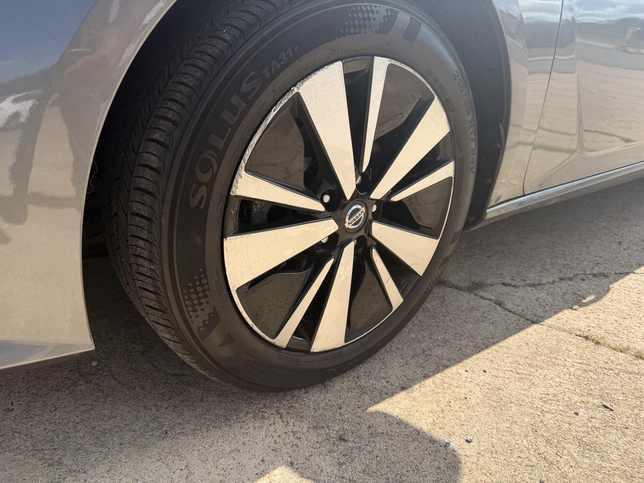 Nissan Altima 2.5 SV AWD Sedan 2022