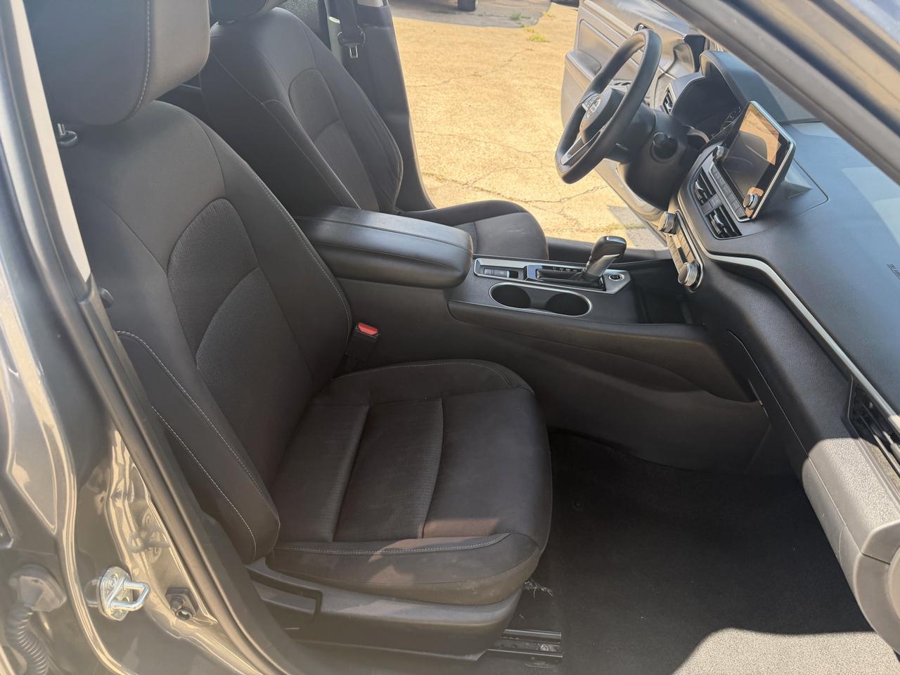 Nissan Altima 2.5 SV AWD Sedan 2022