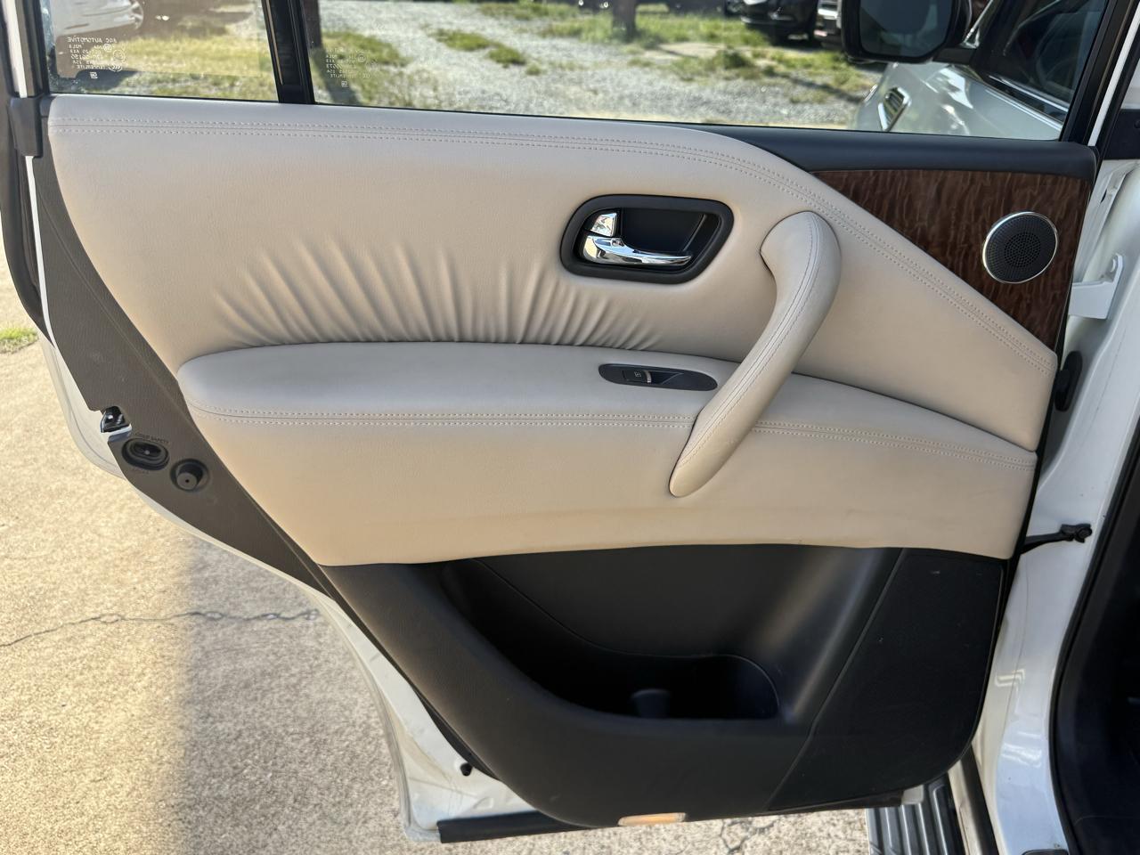 Nissan Armada 4x2 Platinum 2019