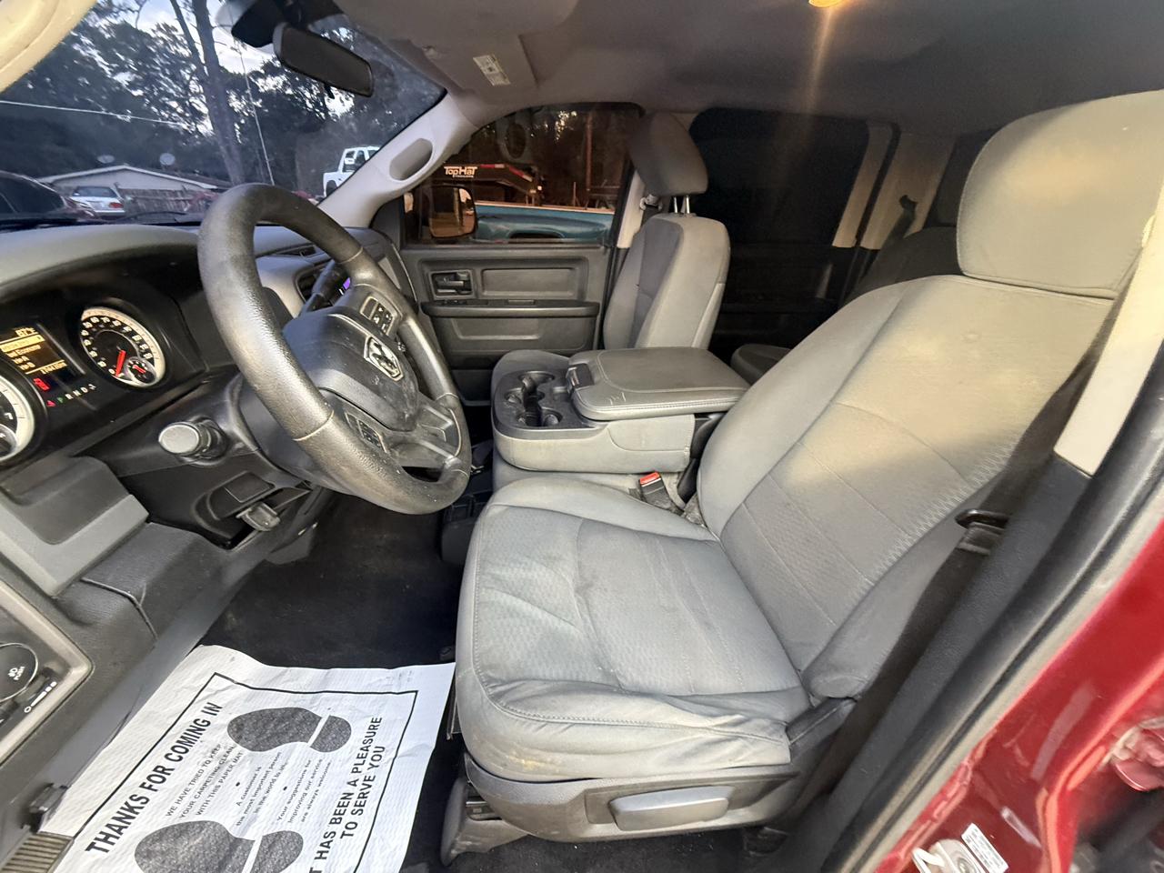 RAM 1500 4WD Crew Cab 140.5" Express 2014