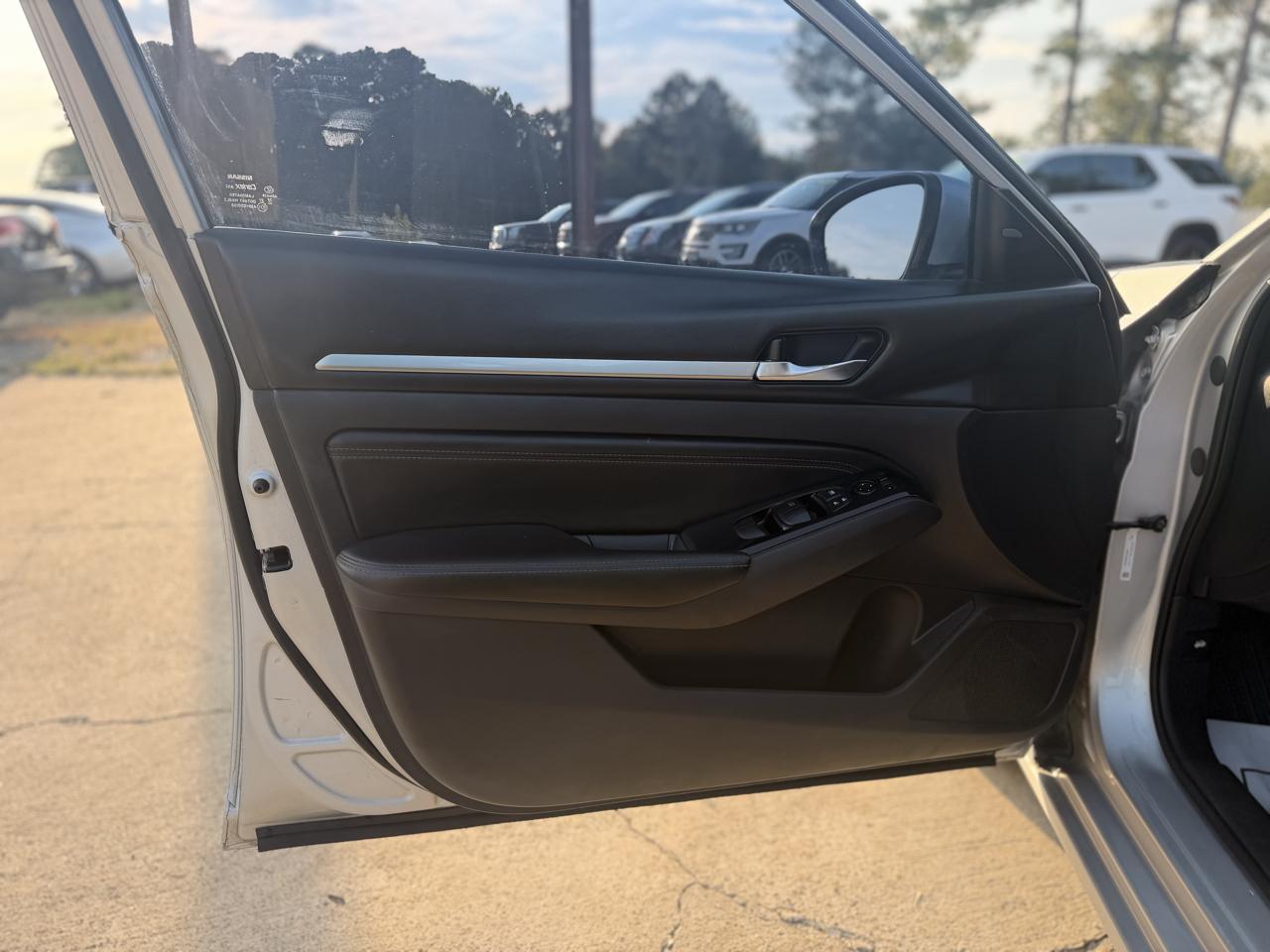 Nissan Altima 2.5 SV Sedan 2021