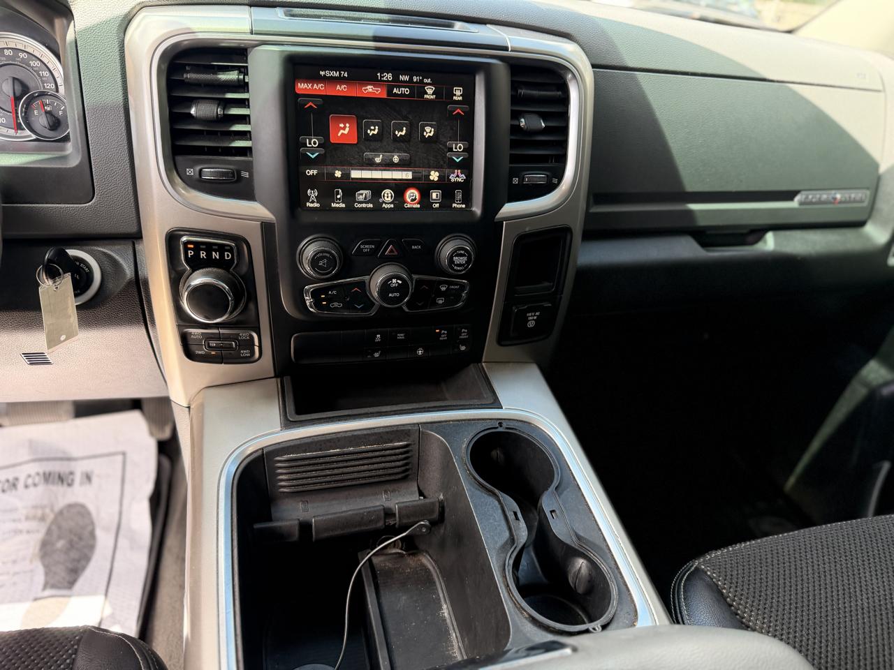 RAM 1500 Lone Star Silver 4x4 Crew Cab 5'7" Box 2017