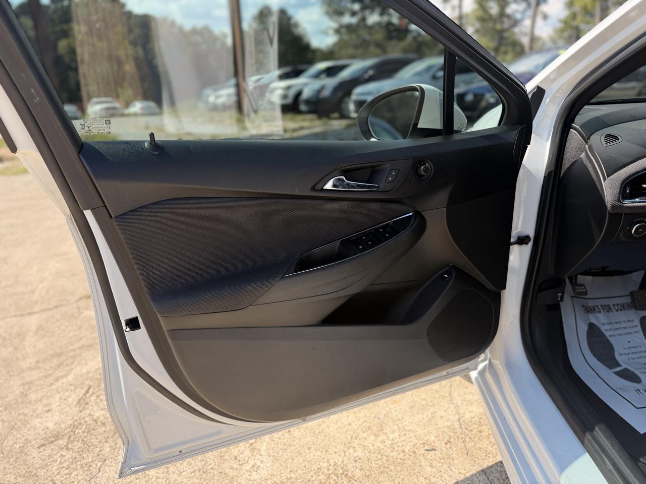 Chevrolet Cruze 4dr Sdn LT 2019