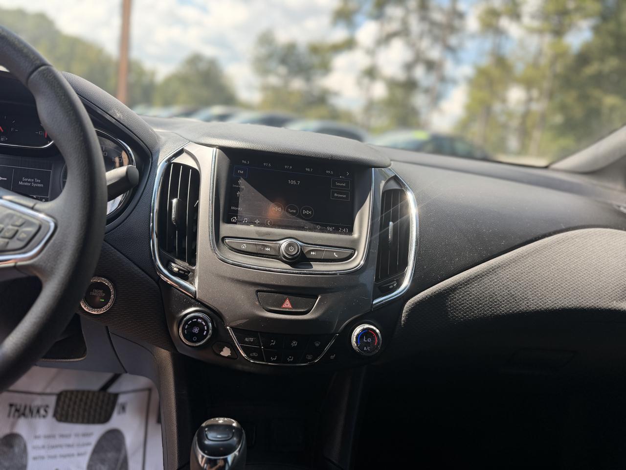 Chevrolet Cruze 4dr Sdn LT 2019