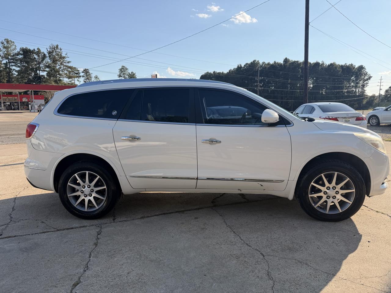Buick Enclave FWD 4dr Leather 2015