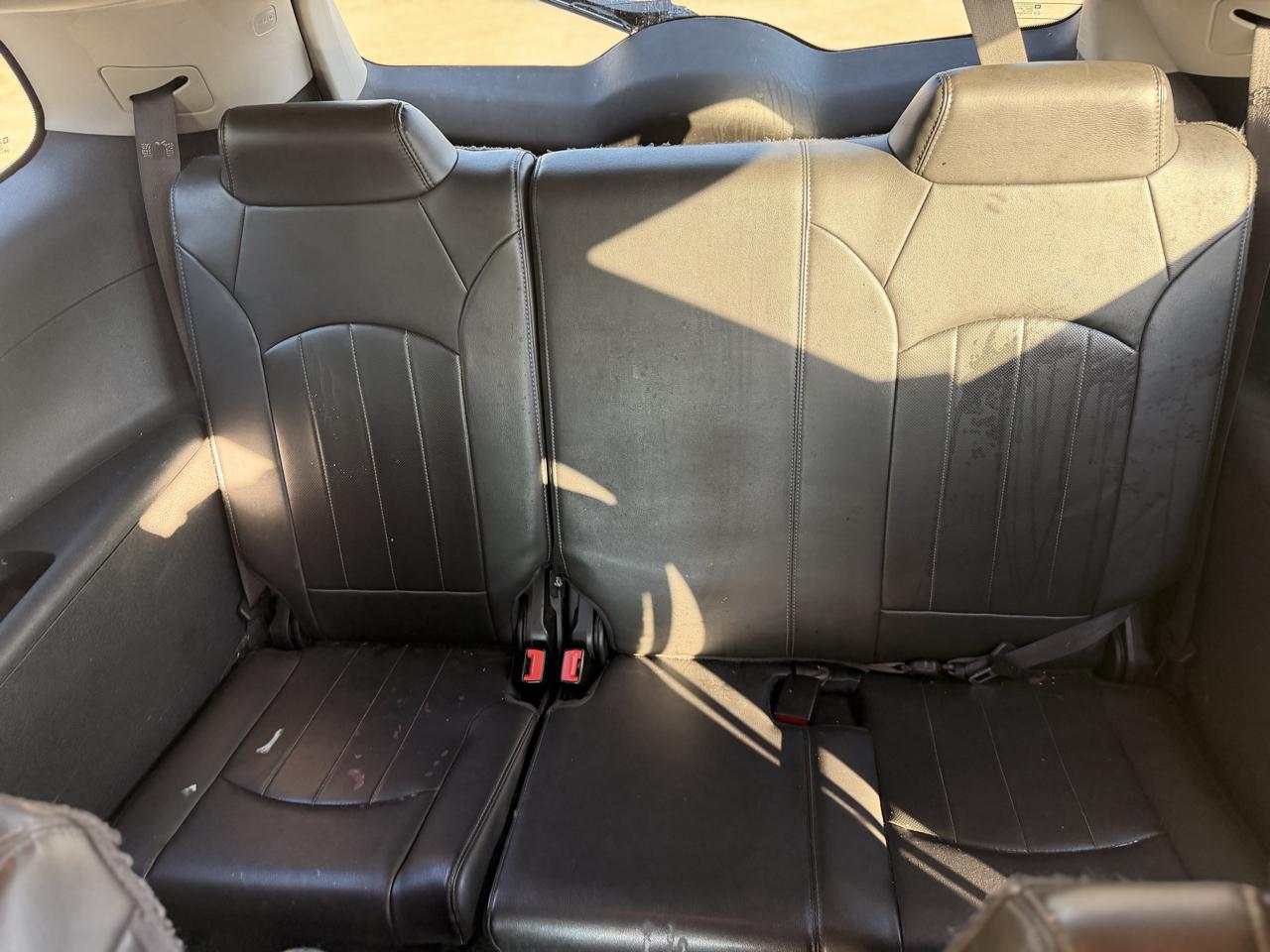 Buick Enclave FWD 4dr Leather 2015