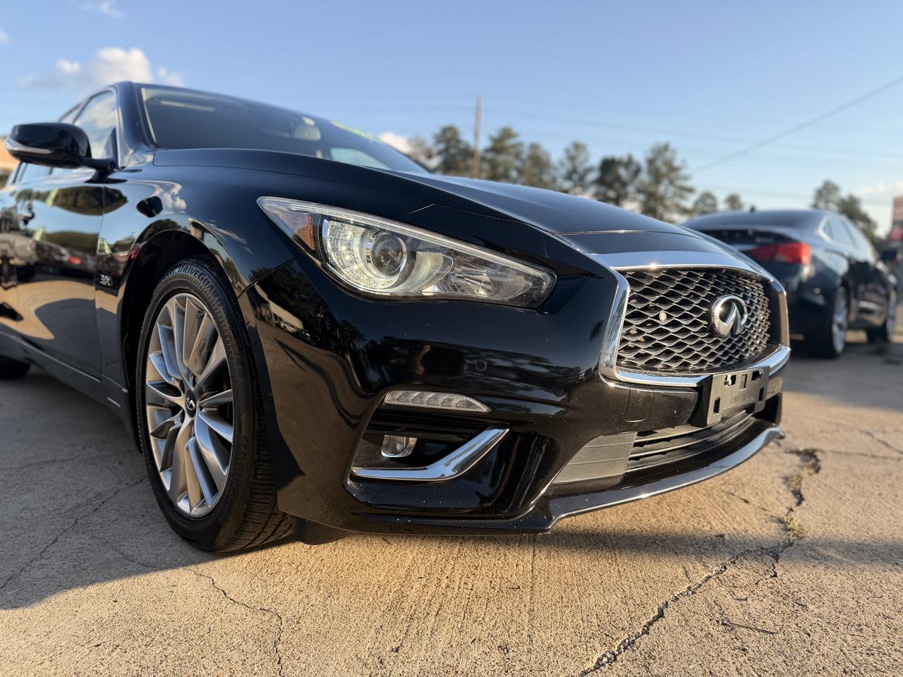 Infiniti Q50 3.0t LUXE RWD 2018