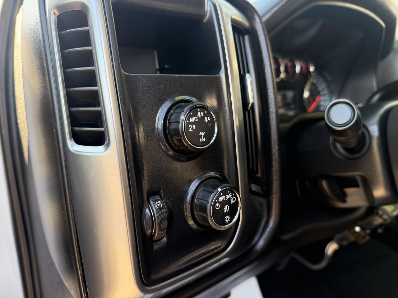 Chevrolet Silverado 1500 4WD Crew Cab 143.5" LT w/2LT 2014