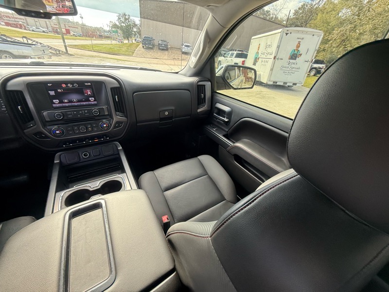 GMC Sierra 1500 4WD Crew Cab 143.5" SLT 2015